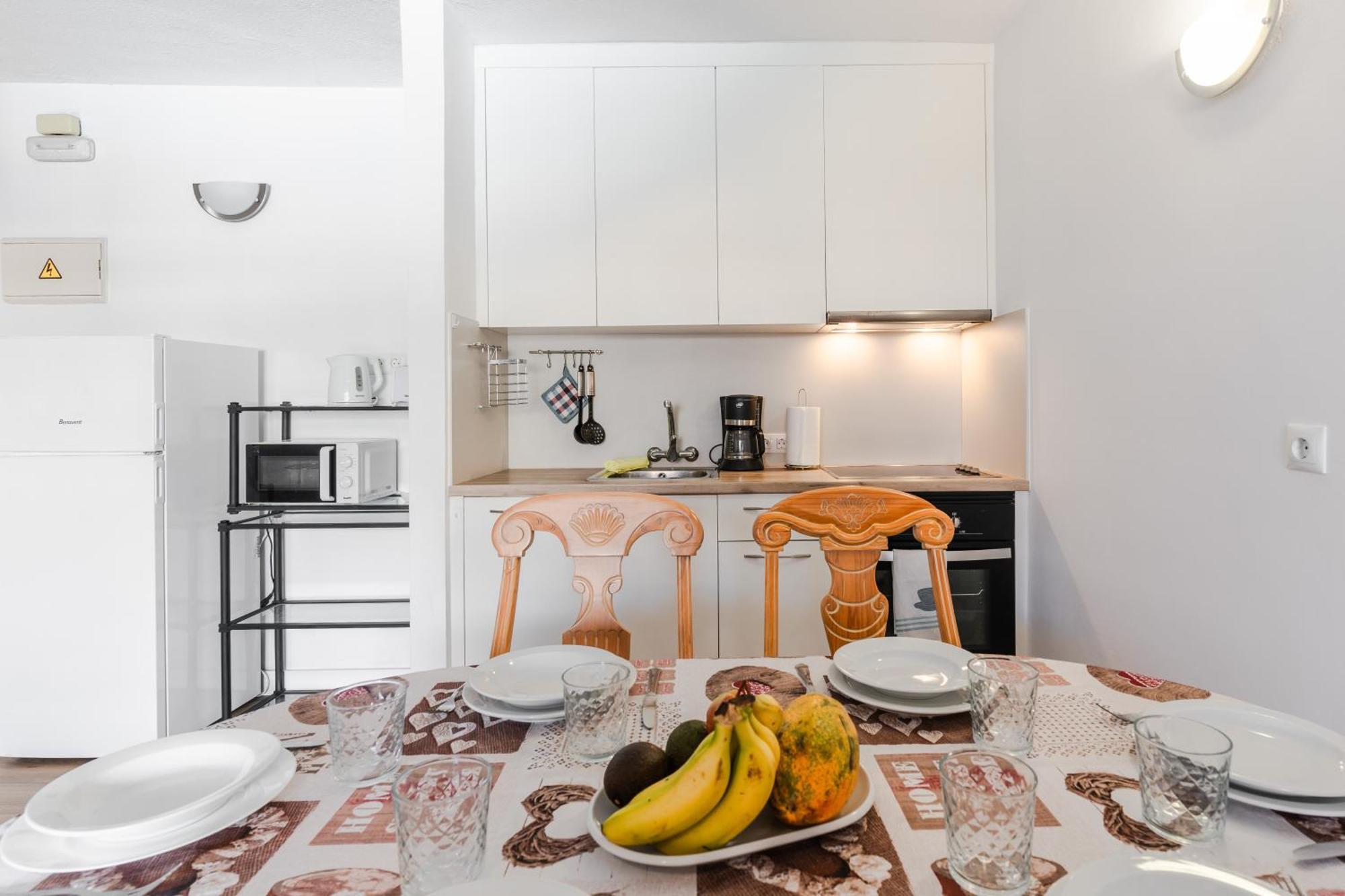 Oceanfront 2 Bedrooms Holiday Home In Tenerife South San Miguel de Abona Exterior photo